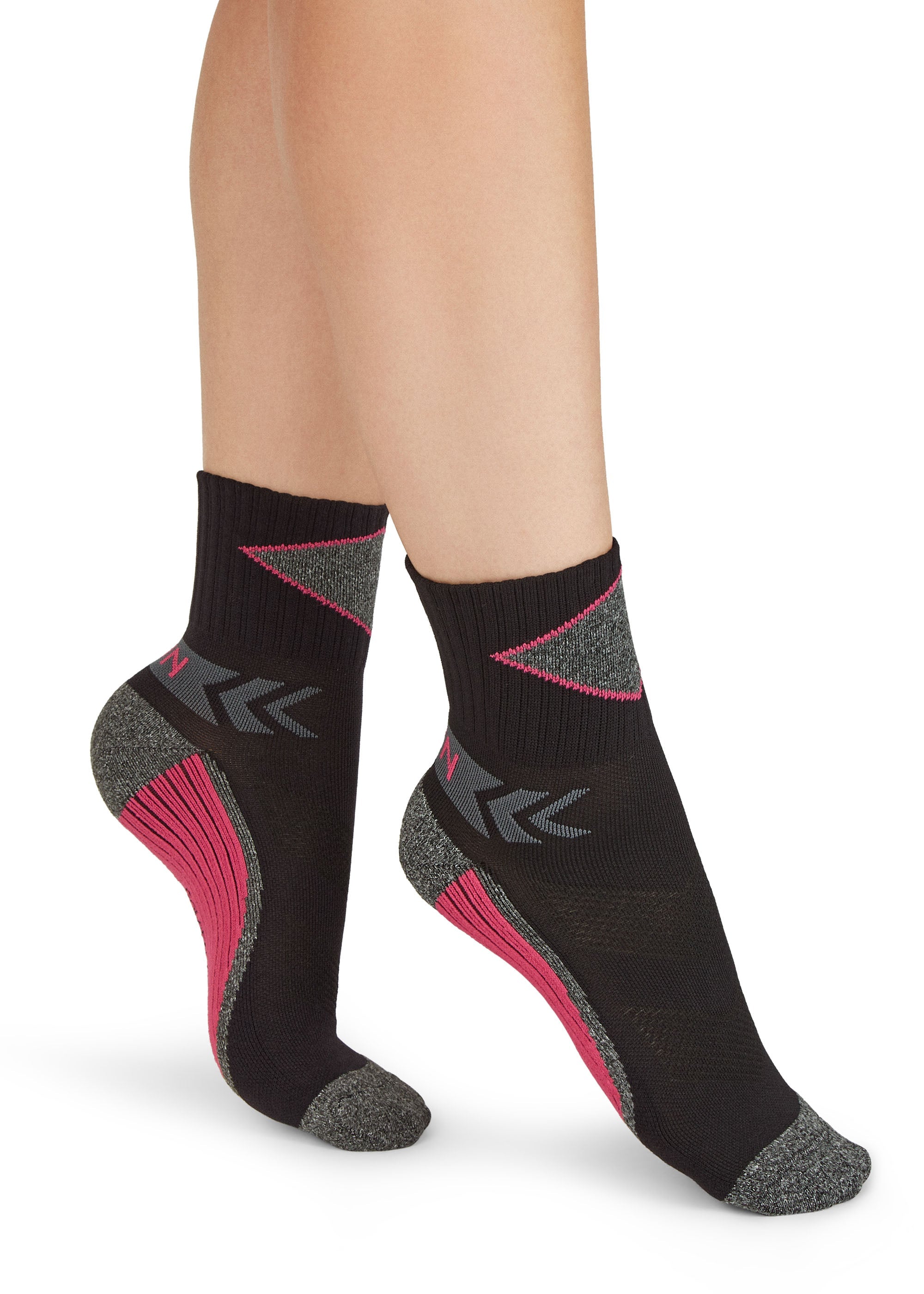 MOVING SOCKS