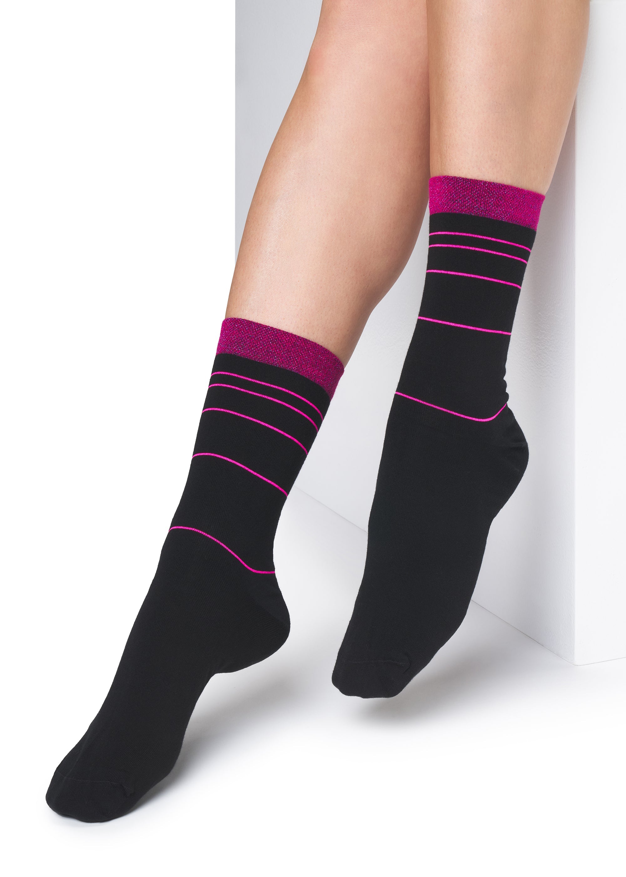 LINE SOCKS